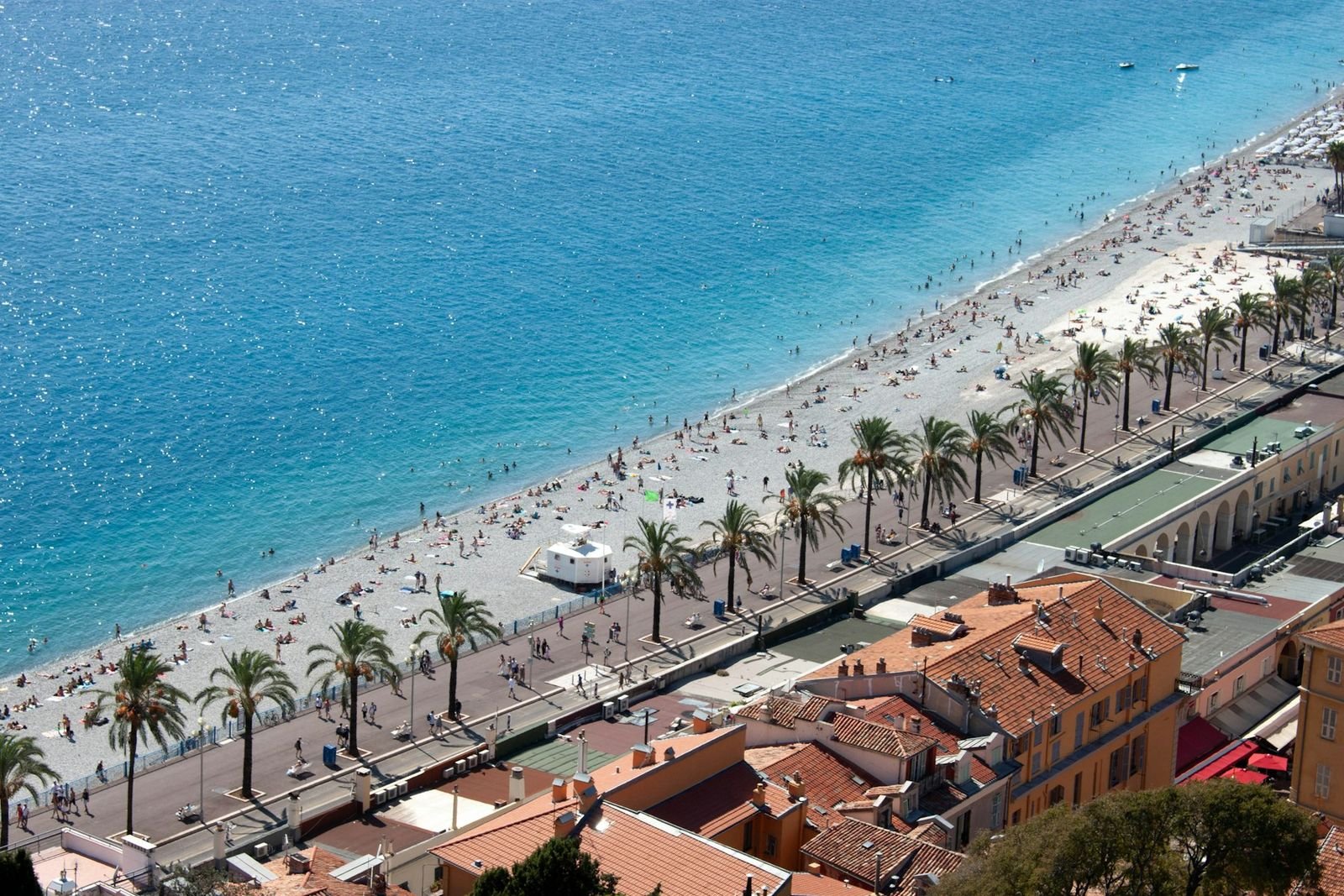 Promenade des Anglais and the beach in Nice city centre